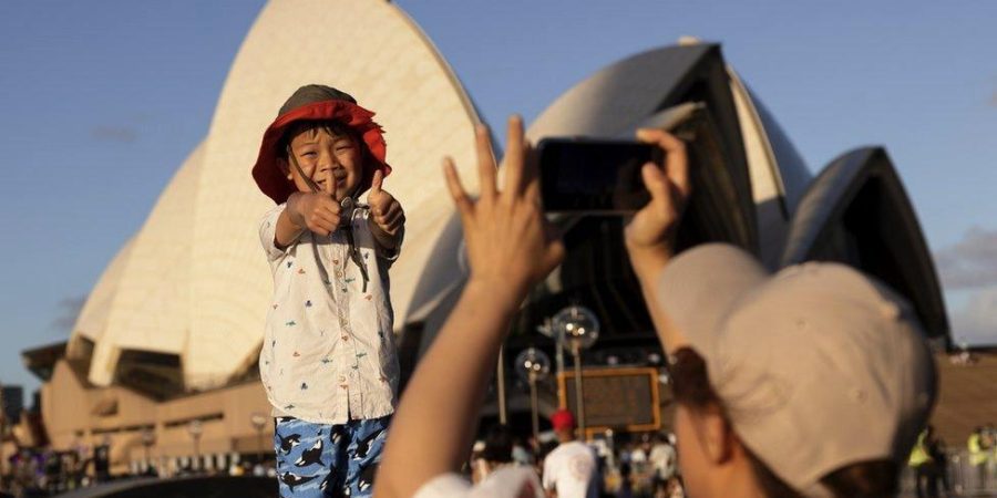 Covid: Australia to reopen borders to international travel - BBC News