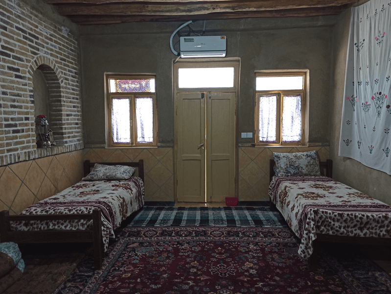 -بومگردی-کلبه-باغ